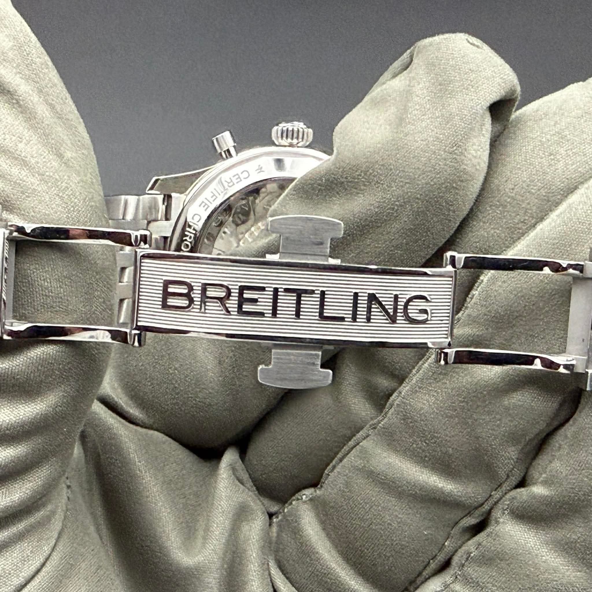 Breitling Navitimer B01 - view 12