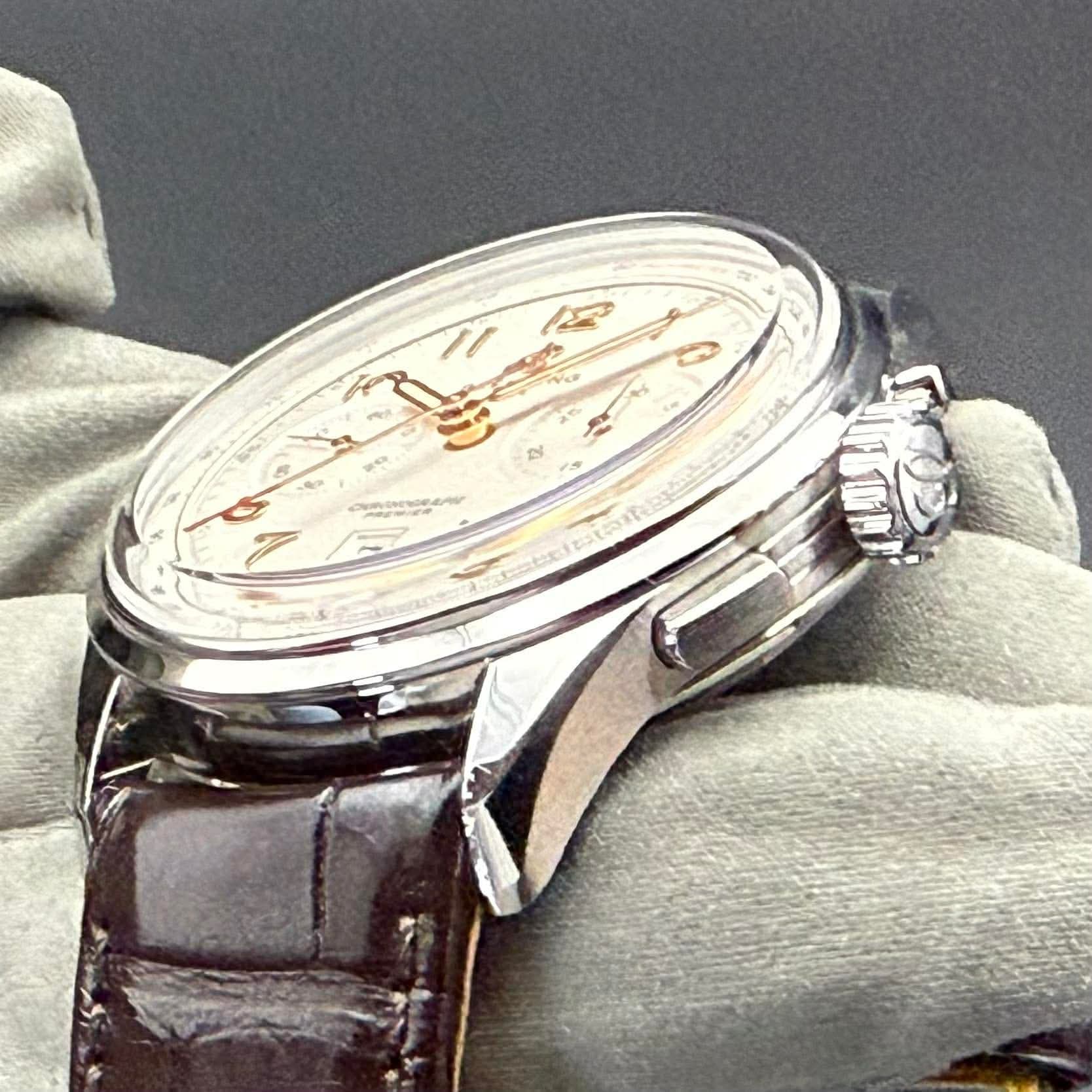 Breitling Premier B01 Chronograph 42 - view 2