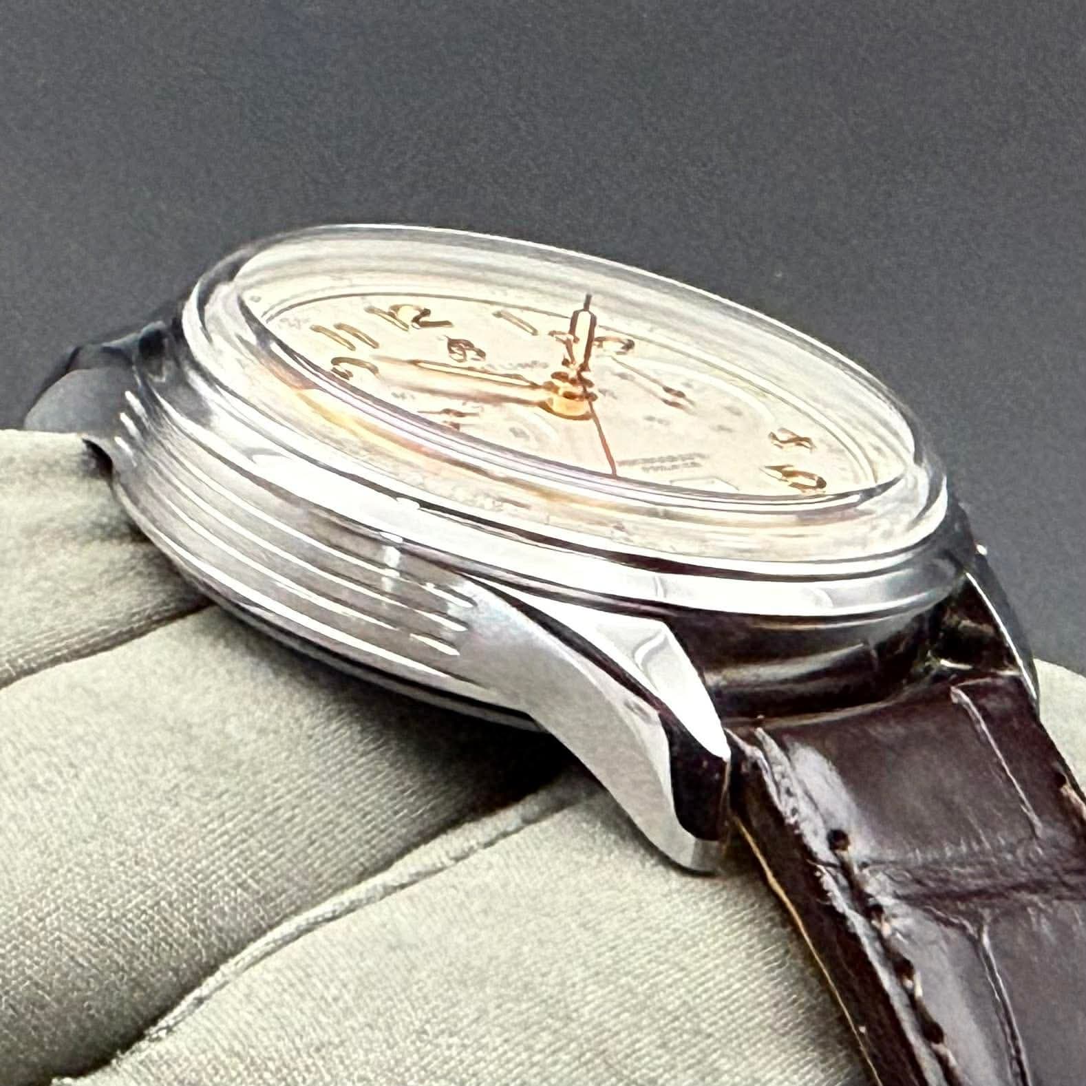 Breitling Premier B01 Chronograph 42 - view 4