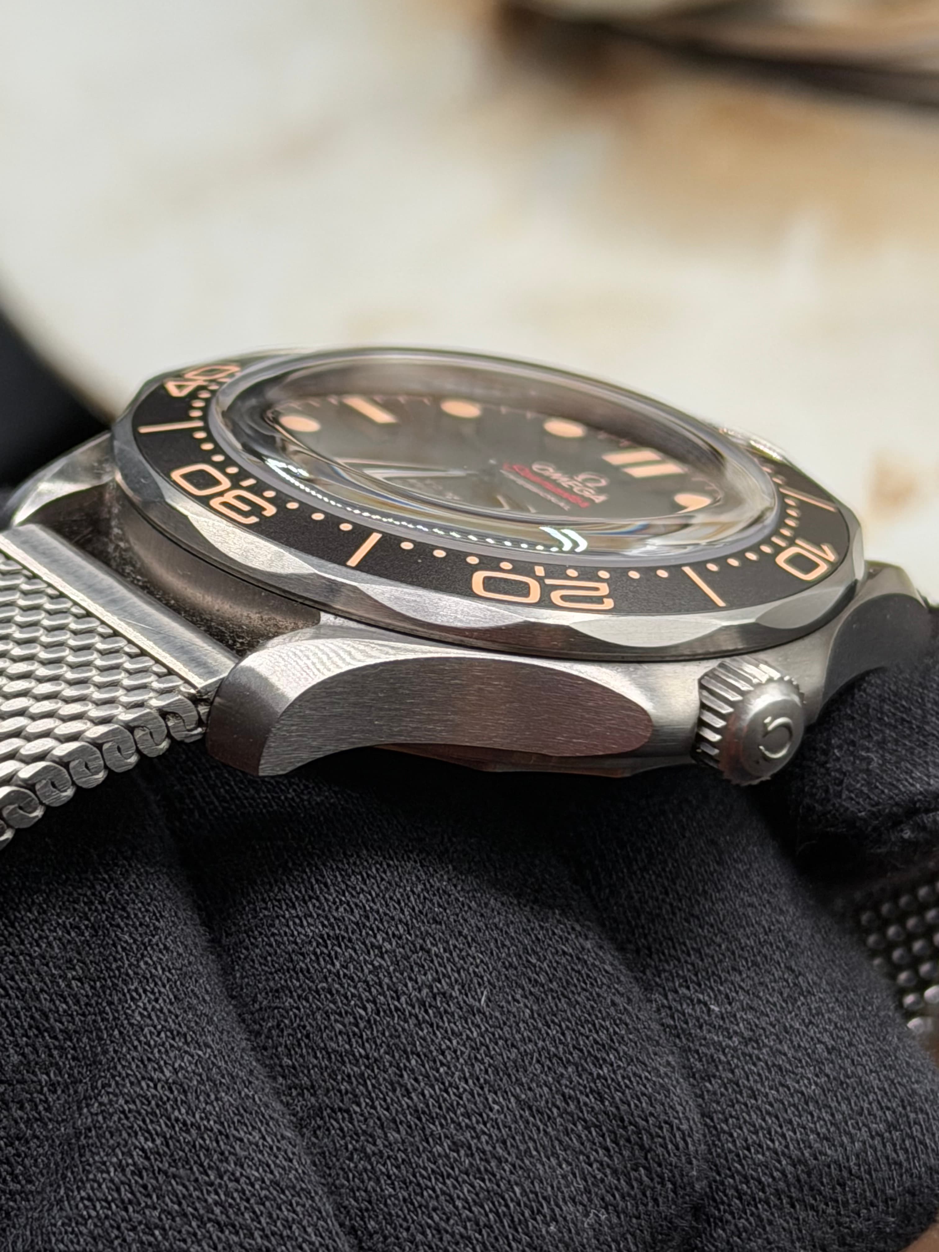 Omega Seamaster Diver 300 M 007 NTTD - view 13