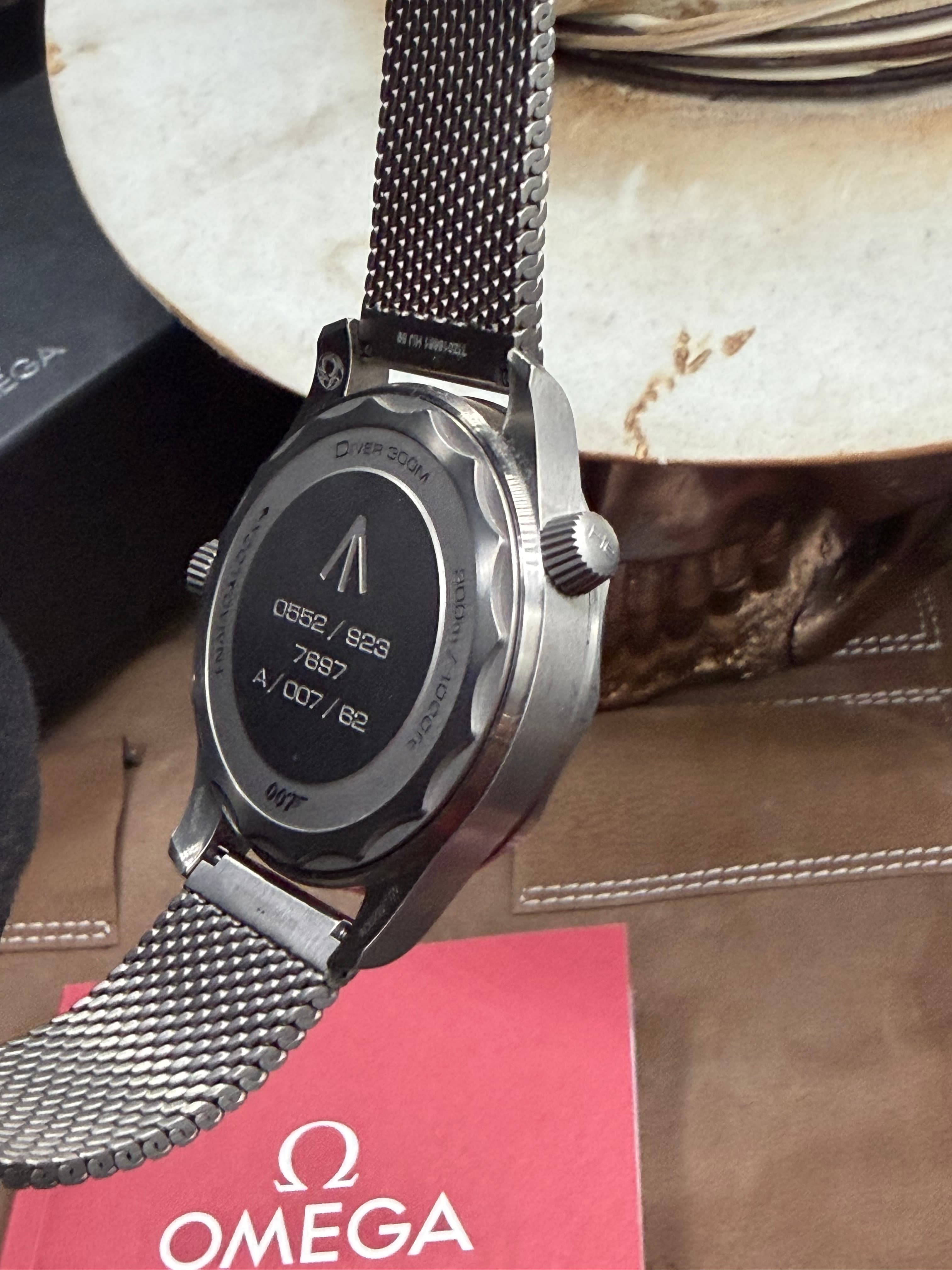 Omega Seamaster Diver 300 M 007 NTTD - view 21