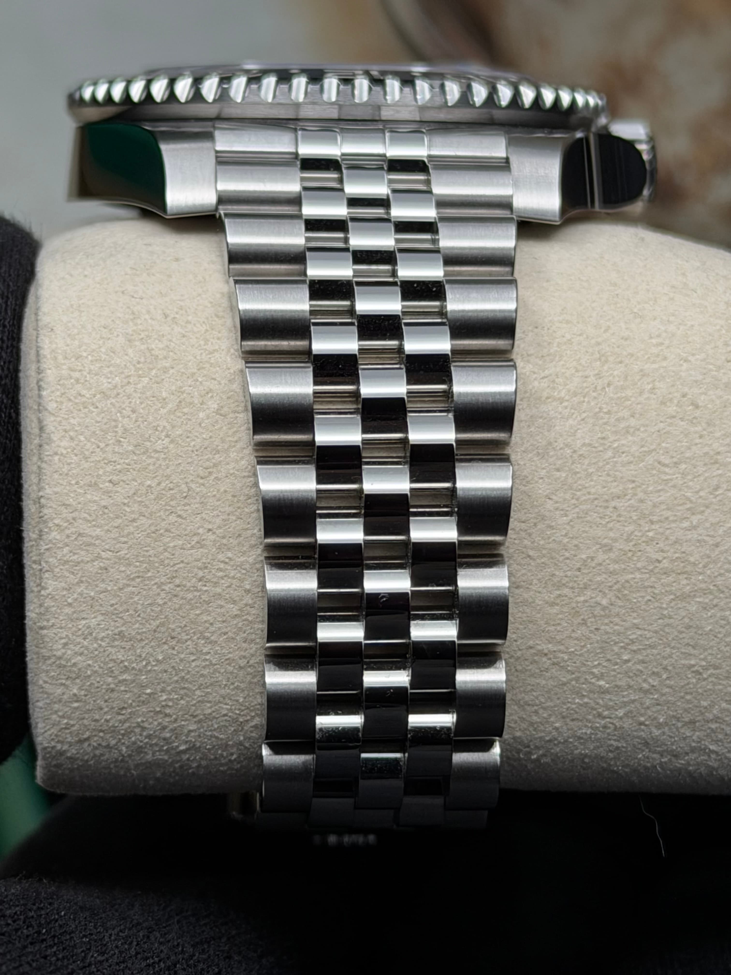 Rolex GMT‑Master II “Bruce Wayne” - view 10