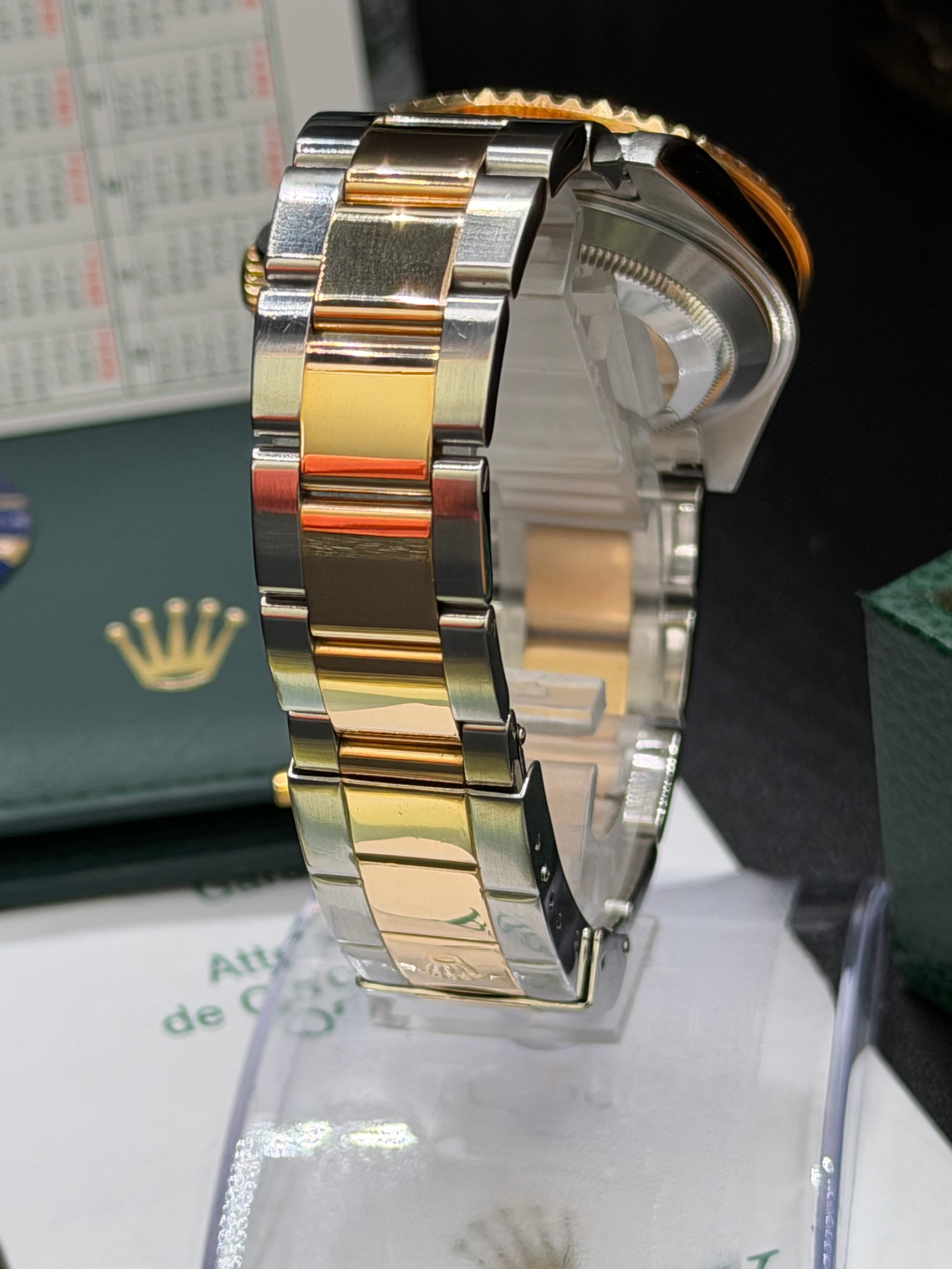 Rolex Submariner Date "Bluesy" COMPLETELY FULL SET RARE - view 6