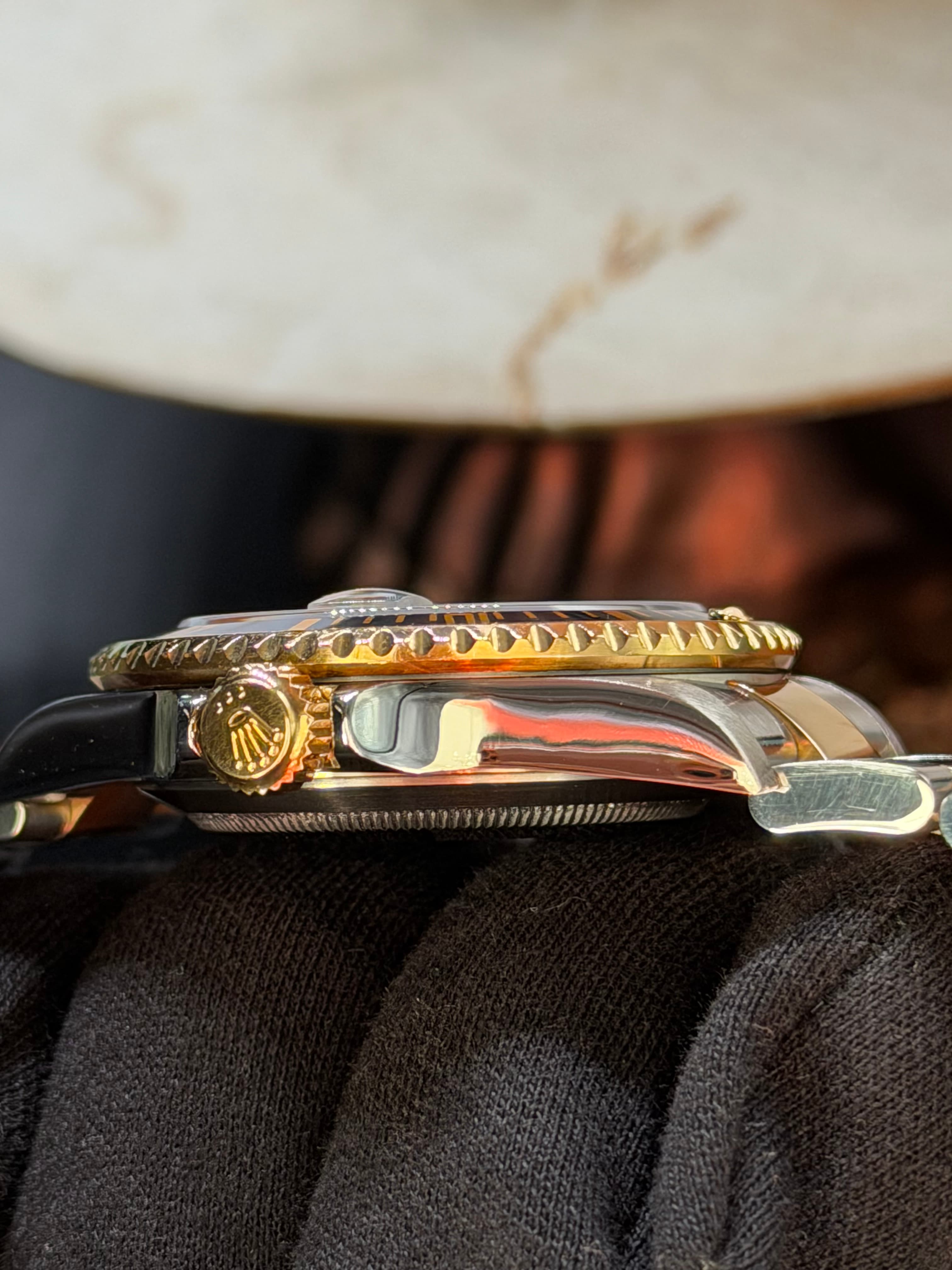 Rolex Submariner Date "Bluesy" COMPLETELY FULL SET RARE - view 12