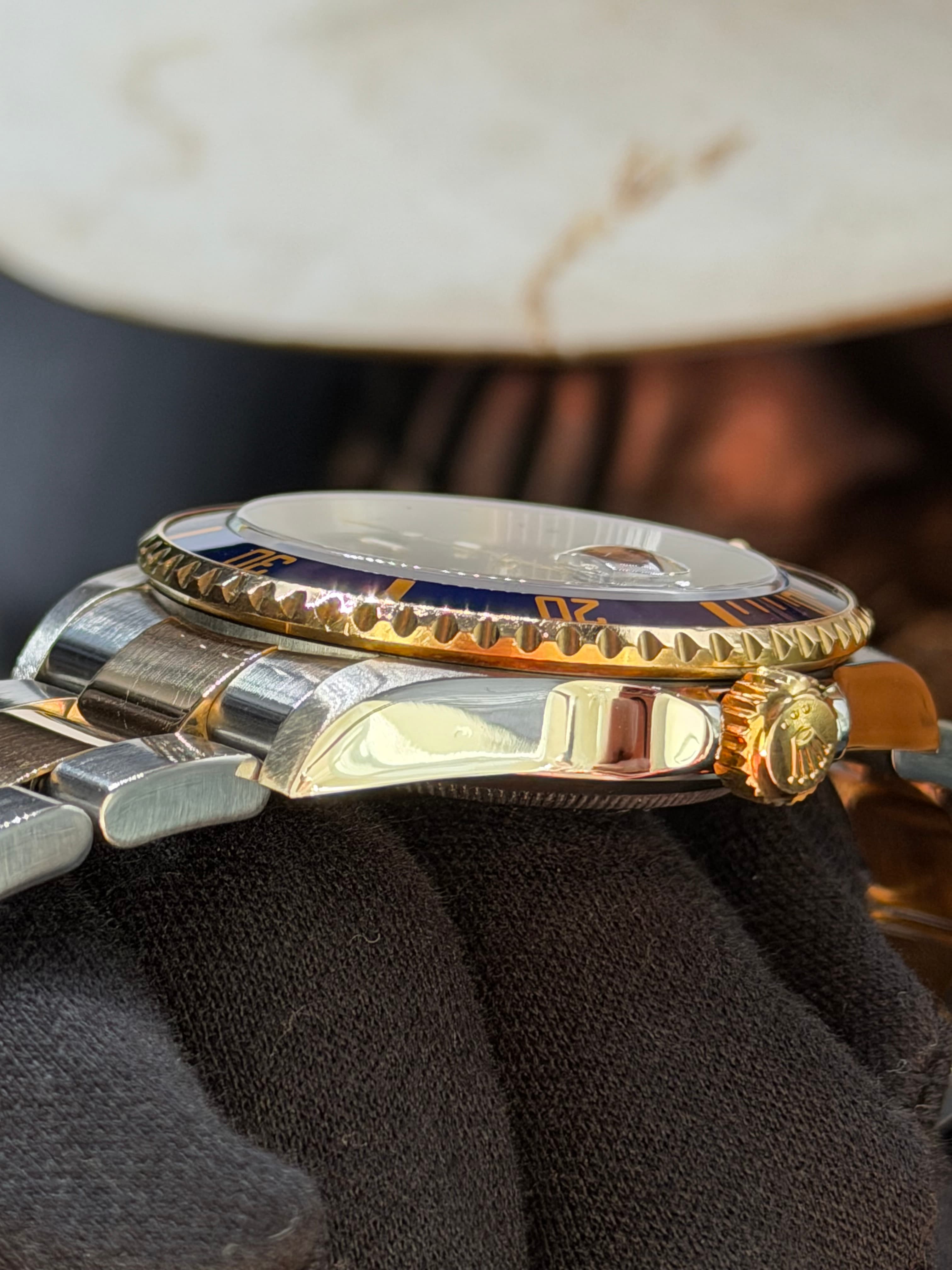 Rolex Submariner Date "Bluesy" COMPLETELY FULL SET RARE - view 13